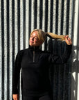 Merino Studio: Half-Zip / Svart