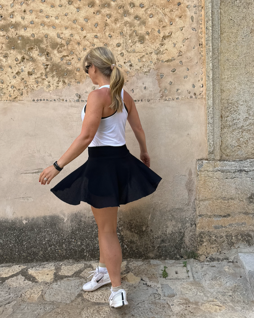 Favourite Racquet Skirt / Svart