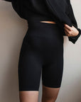 Soft Seamless Shorts / Svart