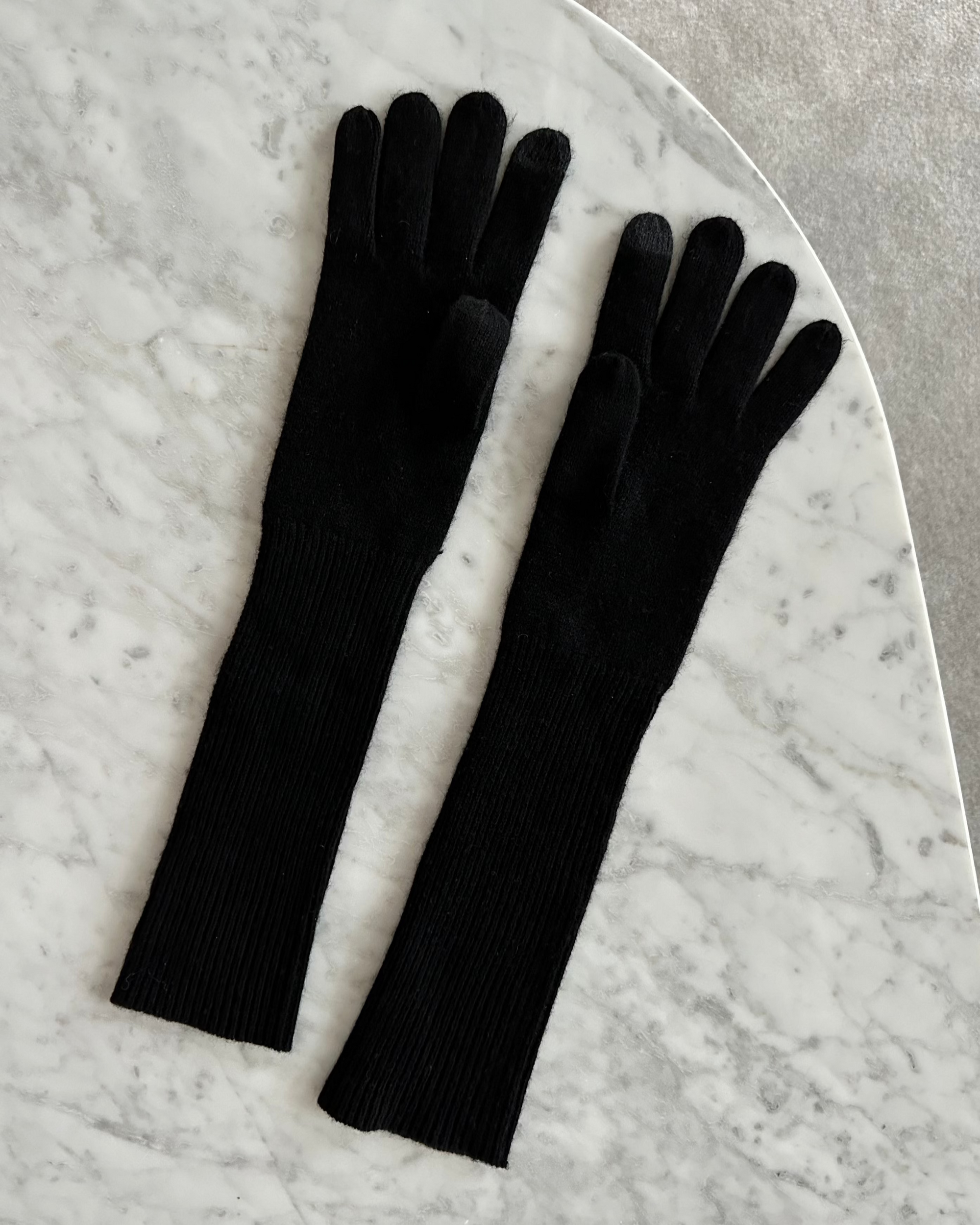 Cashmere gloves online tech