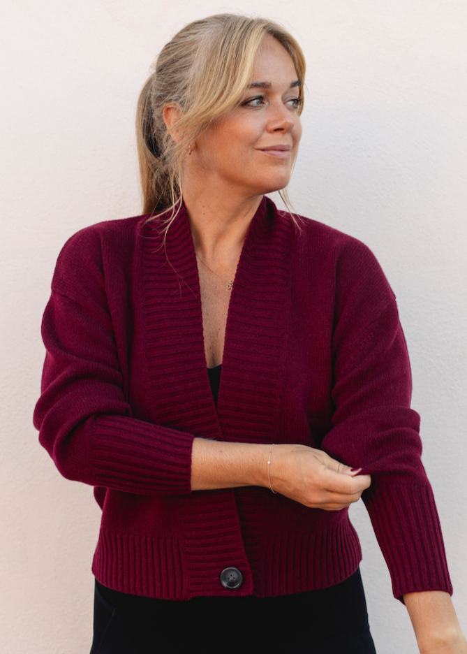 Merino Studio: Rib Cardigan / Burgundy