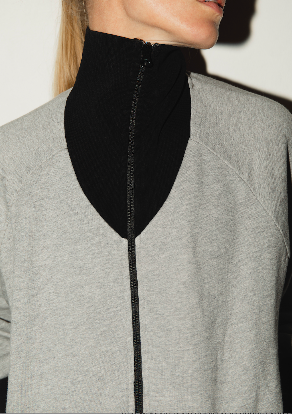 Ebba's Essential Zip Jacket, Grey / Black