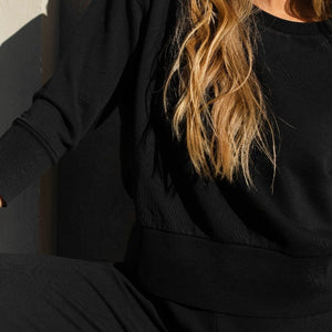 Den perfekta svarta tröjan, som du aldrig vill ta av dig. Ebba von Sydow Sport 
